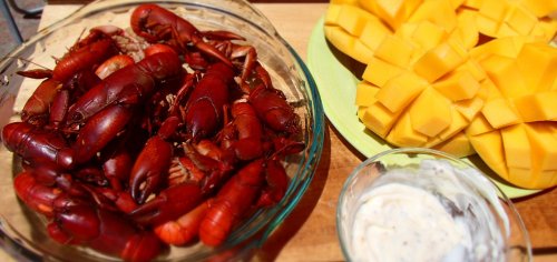 Yabbies (Cherax destructor), a basic dipping sauce and mangoes – a relatively light start to the recent Christmas feasting